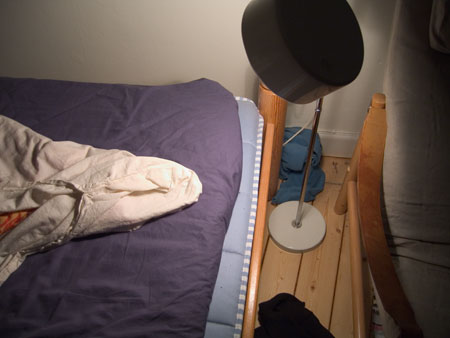 naffa took this pic of my unmade bed to test RAW import in Photoshop CS